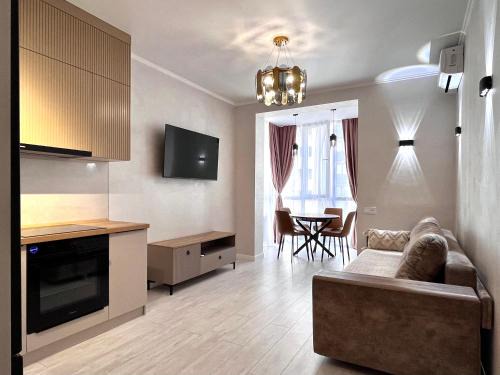 Almaty Apartment | Classic Raimbek15 Residence 1BR, nearby metro, drinking water as a gift