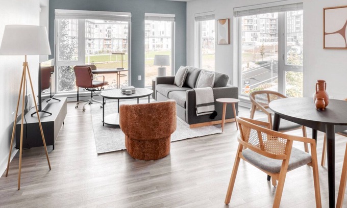 Overlake Apartment | Classic Redmond 2BR w/ Gym & BBQ, nr Microsoft, by Blueground