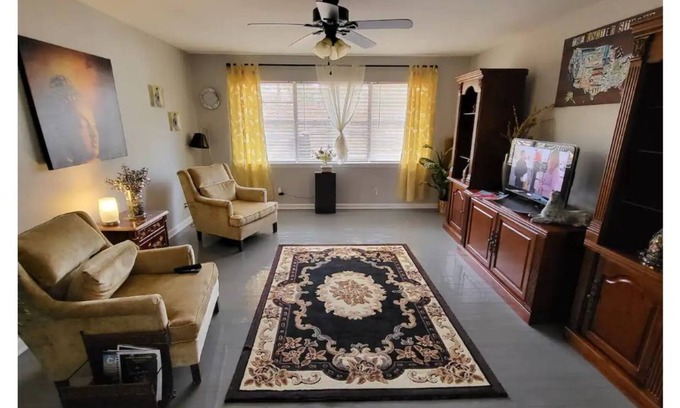 Jacksonville House | *Clean, Discounted: Relaxing, 3BR/2BA-near LRAFB