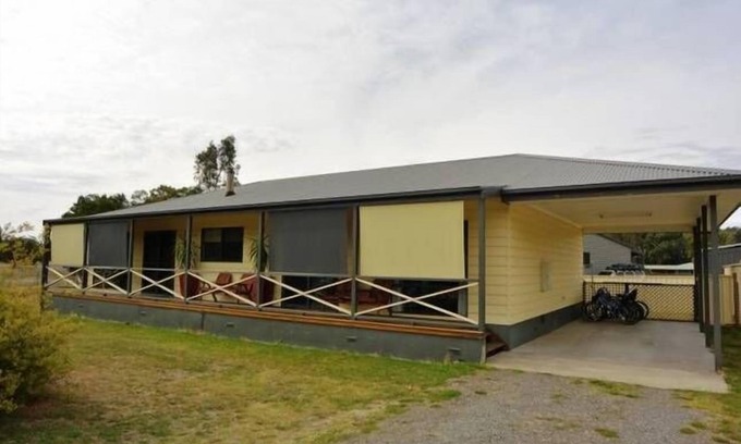Halls Gap House | Clematis House Halls Gap