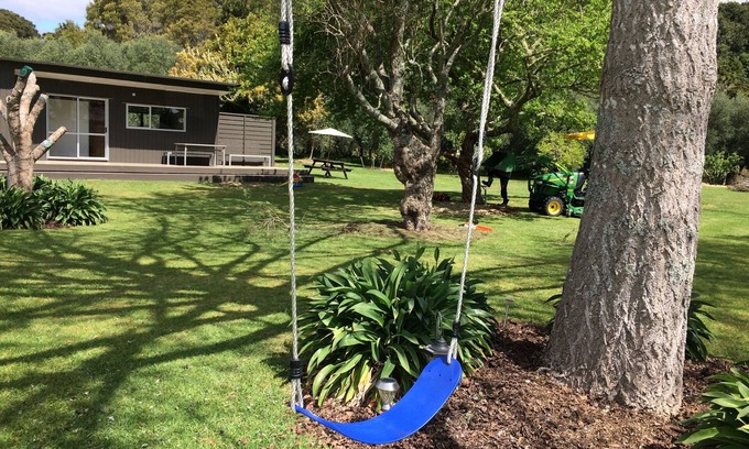 Russell Cottage | Clendon Lodge Studio - Waterfront property, tidal boat launching, EV charging.