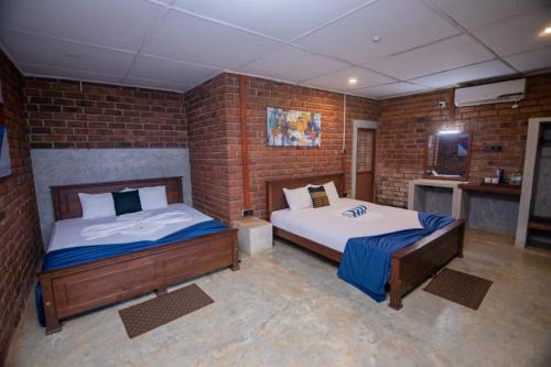 Dickwella Hotel | CLICK Hiriketiya