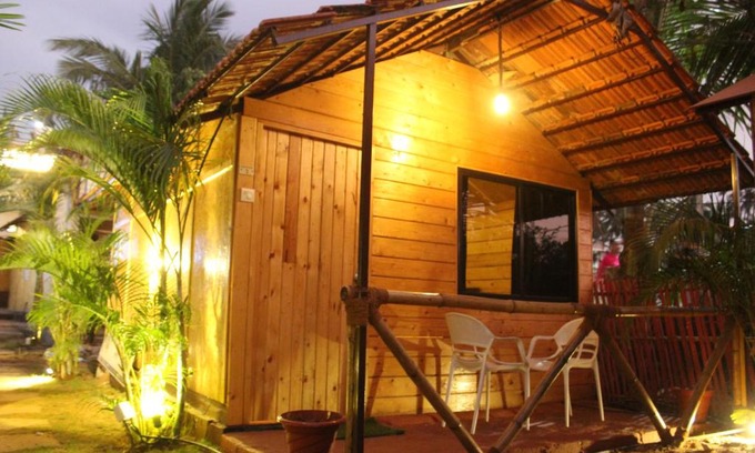 Calangute Resort | Clifftop Cottages