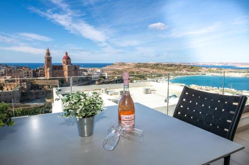 Mellieħa Heights Apartment | Clifftop Modern Apartment