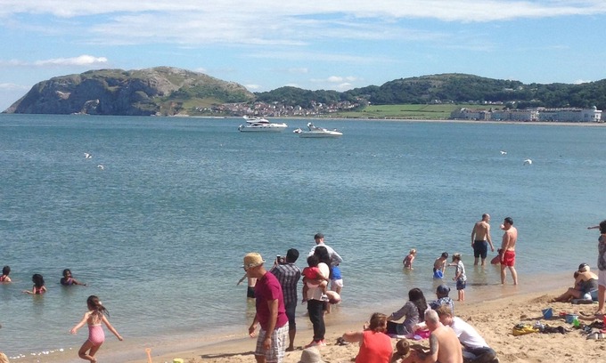 Llandudno House | Clifton Villa Guest House