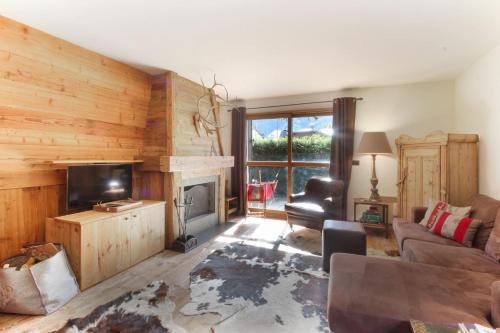 Les Praz-de-Chamonix Ski Chalet | Clos des Vorgeats - Duplex Beside Golf Course - Patio - UTMB