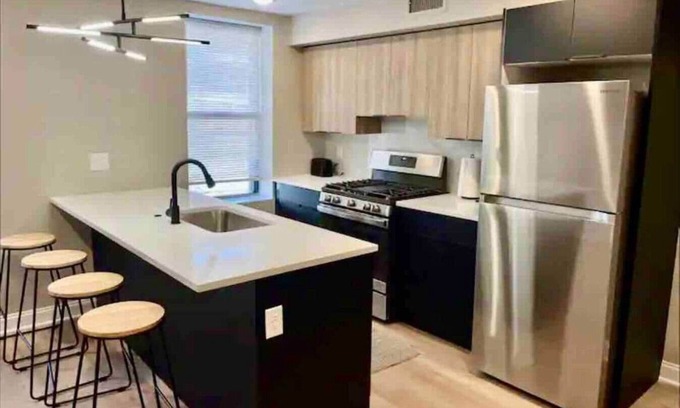Spring Garden Apartment | close to convention & centercity unit 4
