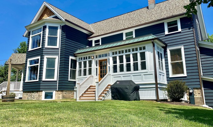 Glenbeulah House | Close to Elkhart Lake, Kohler, and Kettle Moraine!