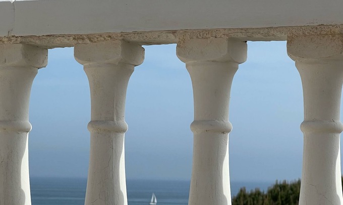 Urbanizacion Puerto de Estepona House | Close to the beach, central, private garden and fantastic views