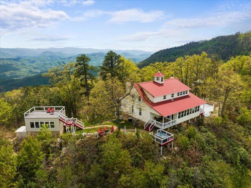 Sevierville House | Cloud View Manor