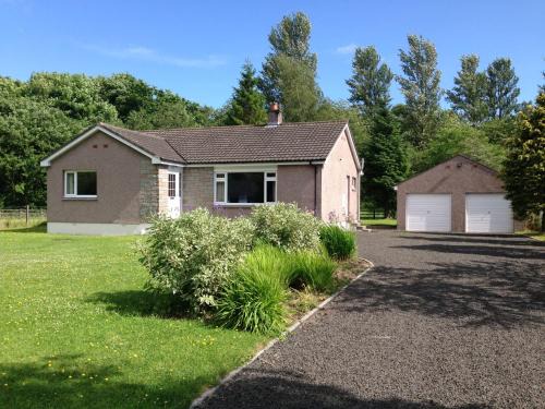Perth House | Clover Holidays - Cliff View