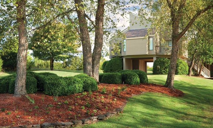 Fairfield Bay Condo | Club Wyndham Resort at Fairfield Bay, Arkansas, 1 Bedroom Deluxe Suite