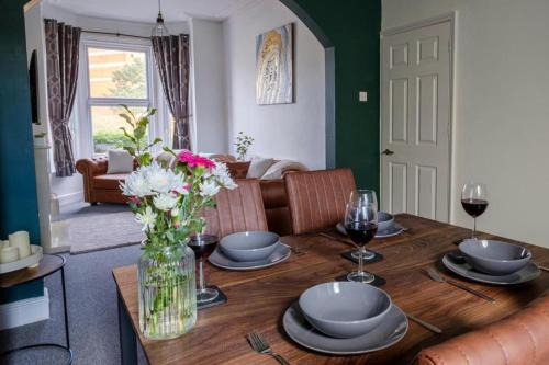 Cleethorpes House | Coastal 3-Bed with Great Rates for Long Stays