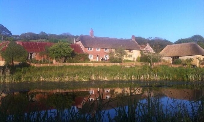 Bridport Other | Coastal 6 bedroomed property set in own farmland yet not far from ammenties.