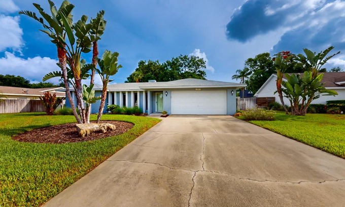 Bradenton House | Coastal Breezes