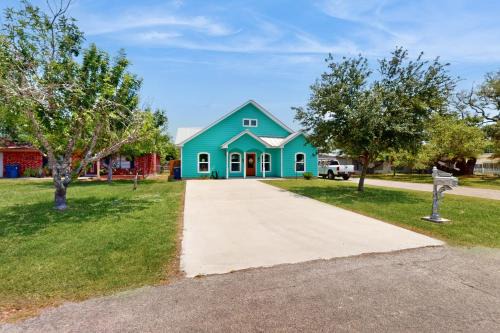 Fulton House | Coastal Comfort Retreat
