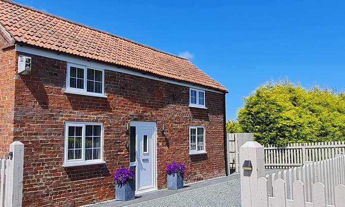 Saltfleetby Saint Clement Cottage | Coastal cottage for couples.nLincolnshire Coastal Cottage.