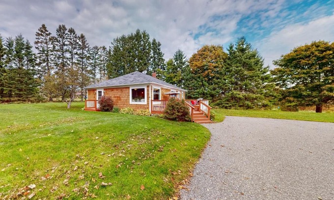 Lubec House | Coastal Cottage