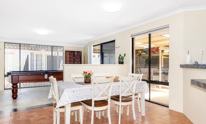 Geographe House | Coastal Haven on Ostia - Geographe