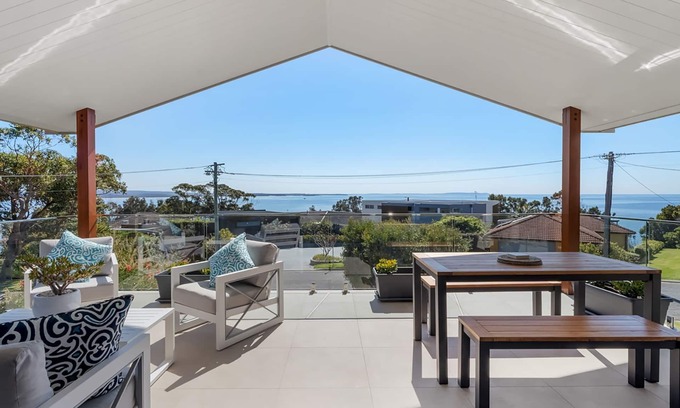 Mollymook Beach House | Coastwatch on Bannister Headland