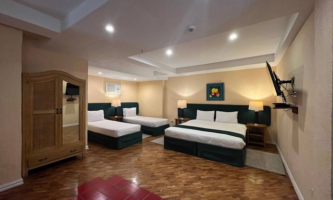 Dumaguete Hotel | Coco Grande Hotel