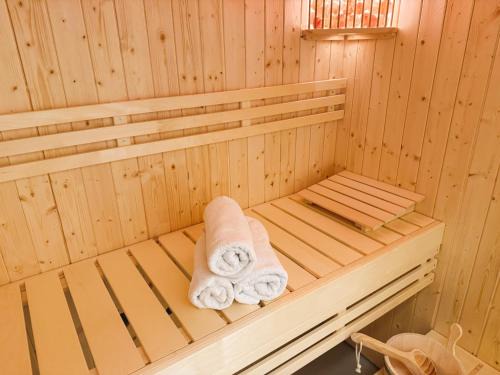 South Antwerp Apartment | CoCo Romantic in central Antwerp - Sauna