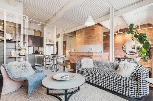 Prahran Apartment | Cocoa Loft - A Designer Conversion off Chapel St