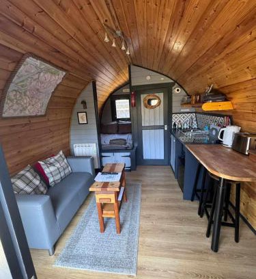 Kinlochleven Ski Chalet | Coe Pod, West Highland Way Holidays