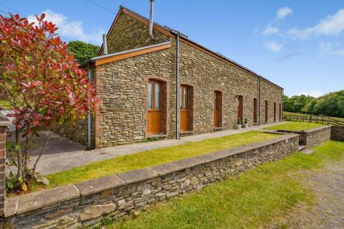 Cilybebyll House | Coed Y Nant Barn
