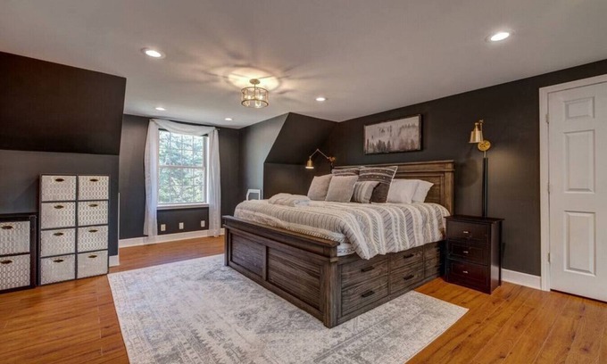 Silver Lake House | Coffee Bar, Hot Tub, Fenced-In Yard, and Fire Pit!