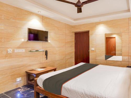 Kuilapalayam Hotel | Collection O Hotel Kowsa Holidays