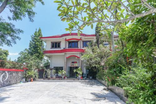 Megamendung Hotel | Collection O Puncak Bogor Near Taman Safari Indonesia Formerly Hotel Andalus