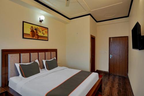 Greater Noida Hotel | Collection O Trihans Mantion Hotel