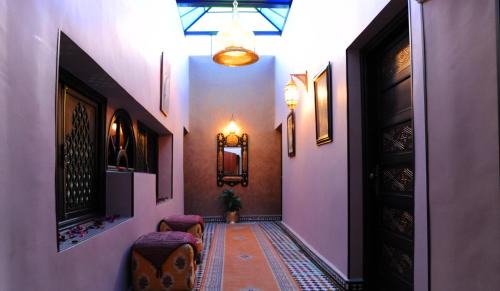 Meknes House | Collier De La Colombe