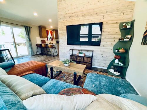 Hazel Dell Villa | Colorful Comfort 3 Bedroom Home with Fenced yard