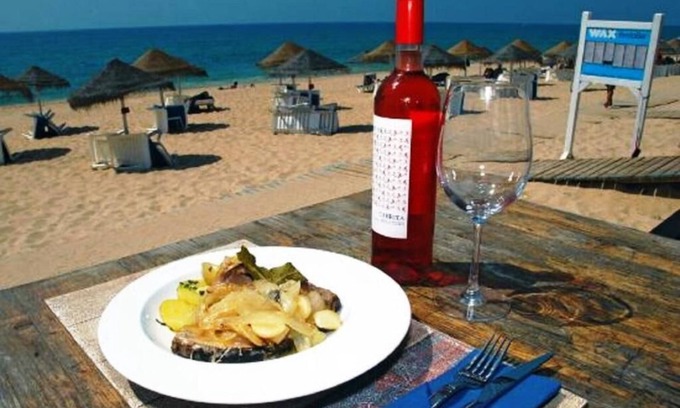 Faro Bed & Breakfast | Coloured Studio