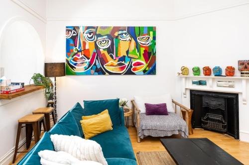 Bondi Apartment | Colourful Spacious Central 3BDR Balcony AC Parking