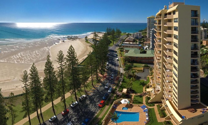 Coolangatta Apartment | Columbia Beachfront Apartments on Rainbow Bay
