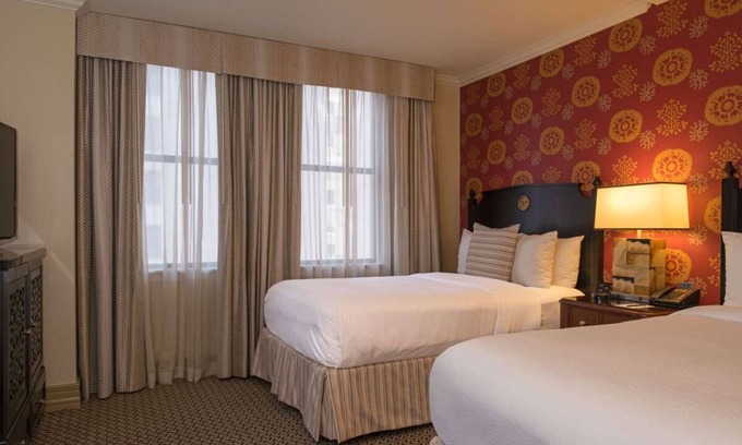 Downtown Austin Resort | Comfort and Convenience! TWO Classy Units, Indoor Swimming Pool, Pet-friendly!