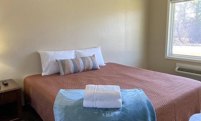 Prescott House | Comfort & Clean, Budget-Friendly Extended Stays