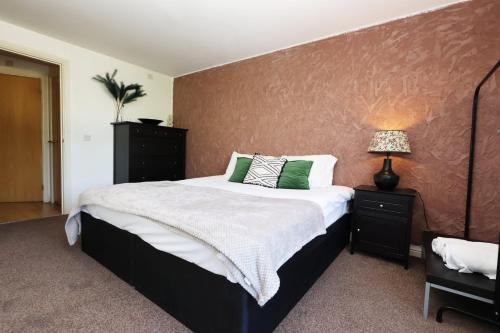 Atlantic Wharf Apartment | Comfort & Convenience in Cardiff!