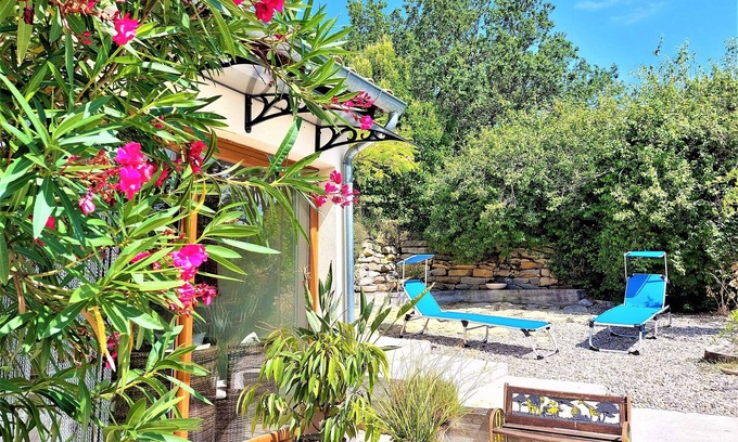 Villeneuve-de-Berg House | Comfort cottage with SPA "Les Geais" in Southern Ardèche