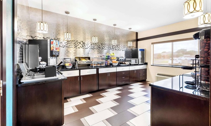 Marion Hotel | Comfort Inn Marion