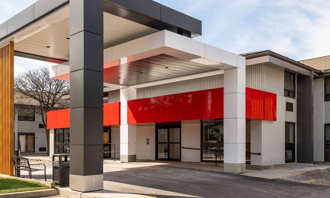 Ottawa Division Hotel | Comfort Inn Ottawa West Kanata
