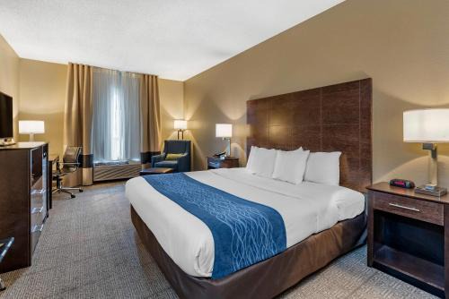 Bryant Hotel | Comfort Inn & Suites Bryant - Benton