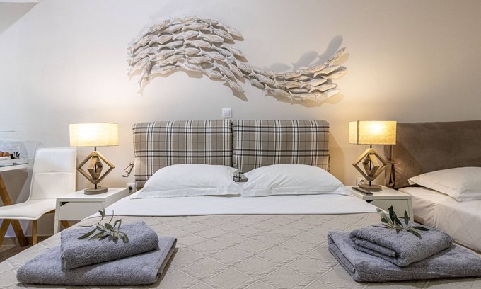 Spata-Artemida House | Comfort Stay Athens Airport Hotel - FREE shuttle from and to the airport