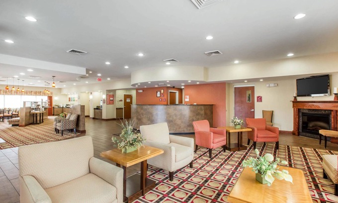 Brunswick Hotel | Comfort Suites Golden Isles Gateway