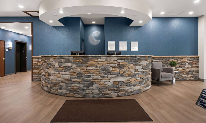 Hudson Hotel | Comfort Suites Hudson I-94