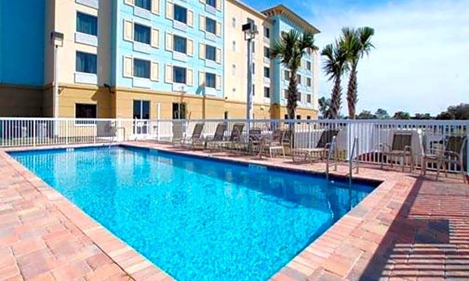 Port Malabar Hotel | Comfort Suites Palm Bay - Melbourne
