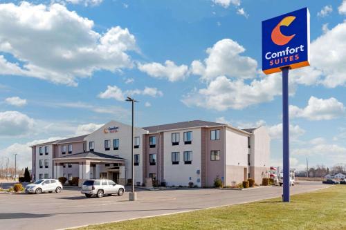 South Haven Hotel | Comfort Suites South Haven near I-96